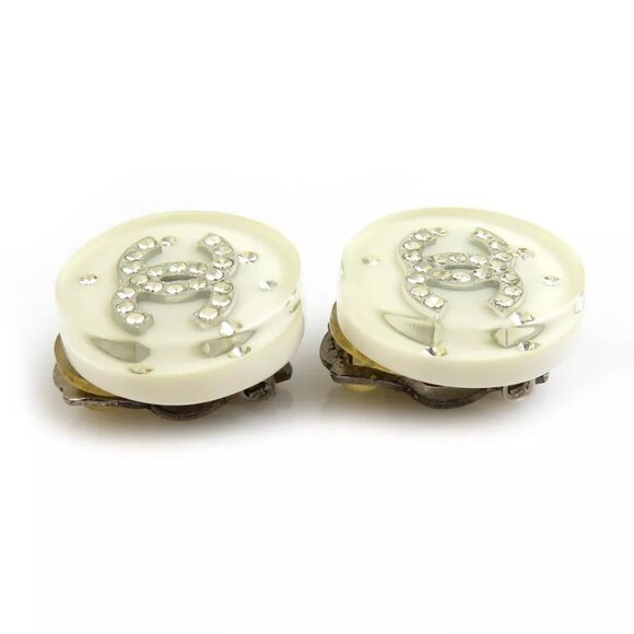 Auth CHANEL CC Logo Clip on Earrings White/Silver Resin/Metal - e59866g - Picture 3 of 8